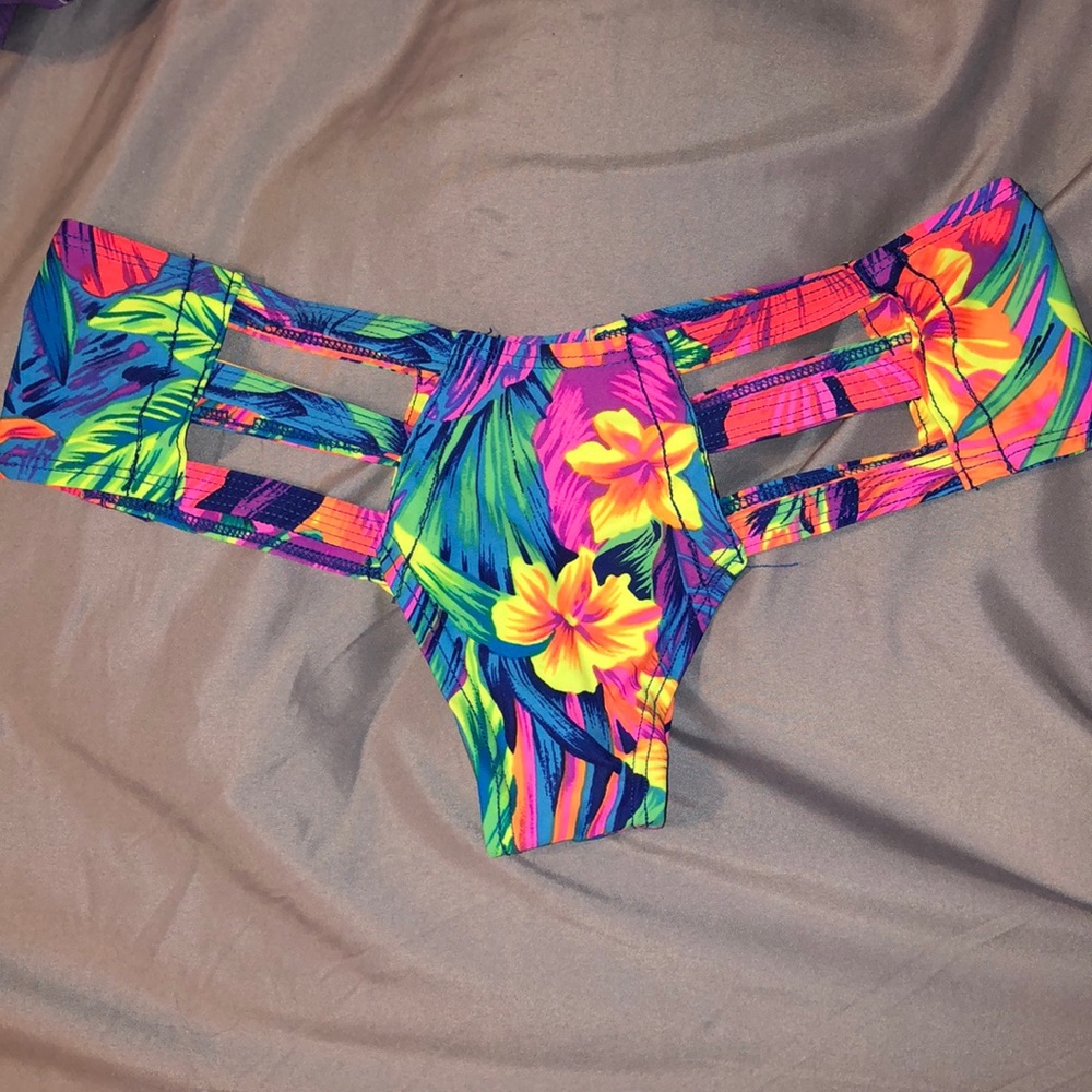 Ocean moon tropical house cut out booty short